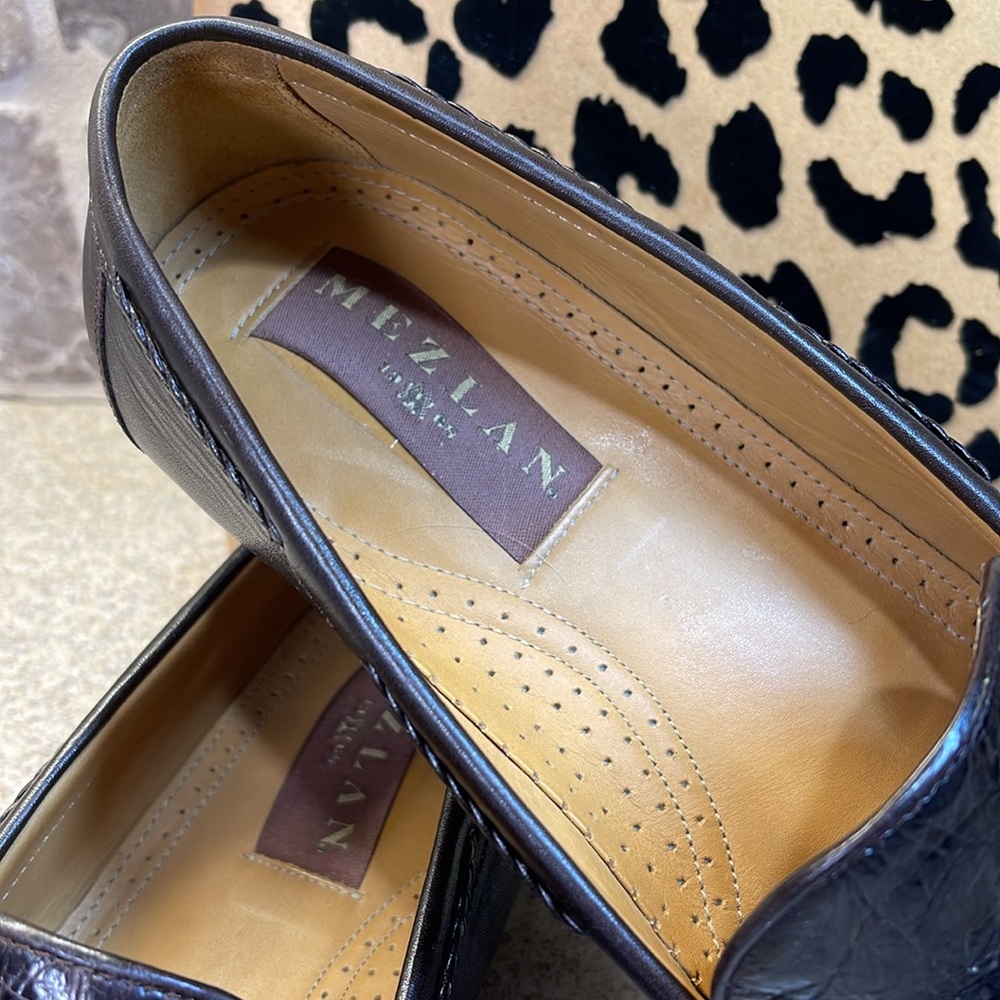 MEZLAN SHOES SIZE 10 1/2 M.  BLACK WITH BRAIDED BOW.  CROCODILE - Picture 4 of 16